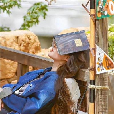 实力派歌手与前任深夜同框，本人沉默不回应，72小时持续发酵